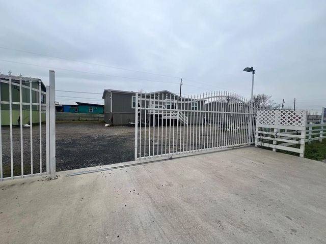 3234 Bobbie Street D, Houston, TX 77086