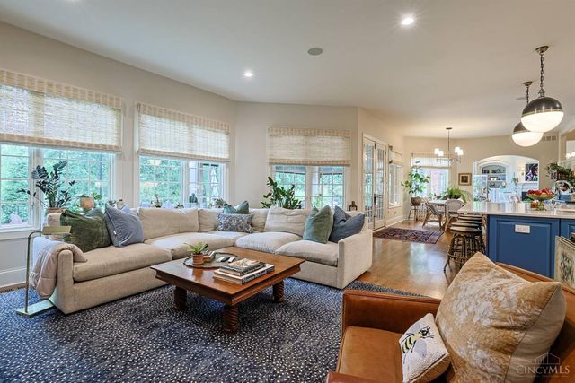 8126 Deer Path Lane, Sycamore Twp, OH 45243