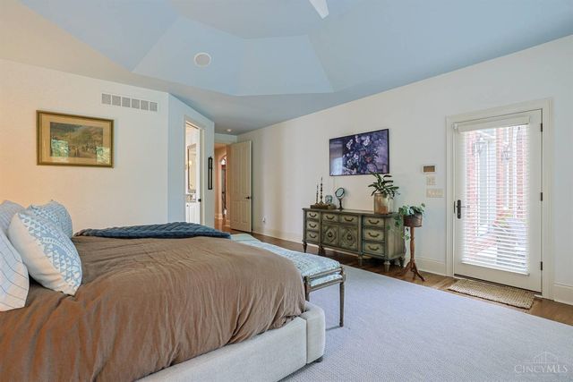 8126 Deer Path Lane, Sycamore Twp, OH 45243