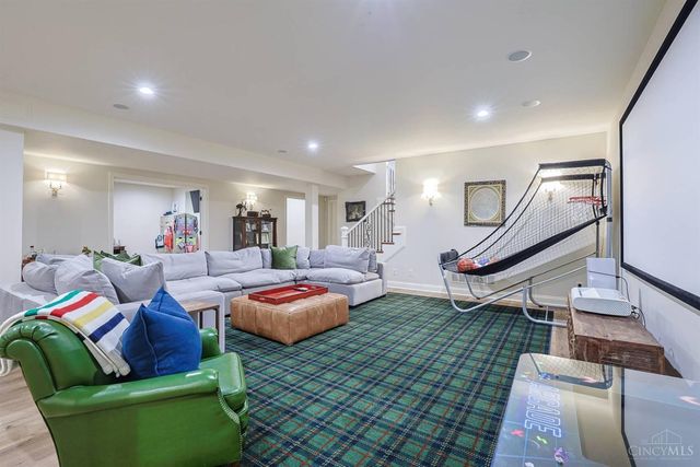8126 Deer Path Lane, Sycamore Twp, OH 45243