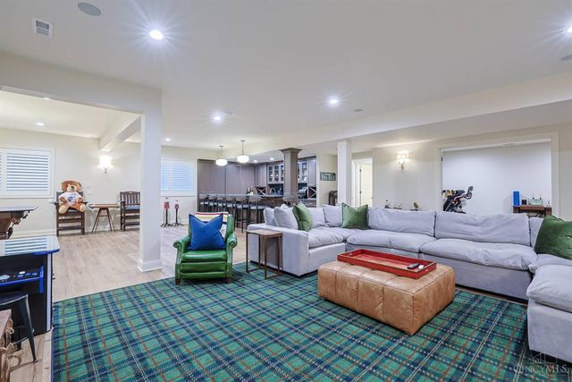 8126 Deer Path Lane, Sycamore Twp, OH 45243