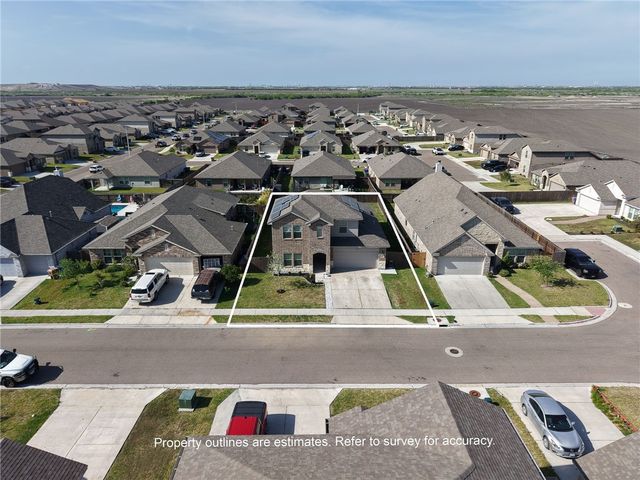 1346 Regents Park Lane, Corpus Christi, TX 78415