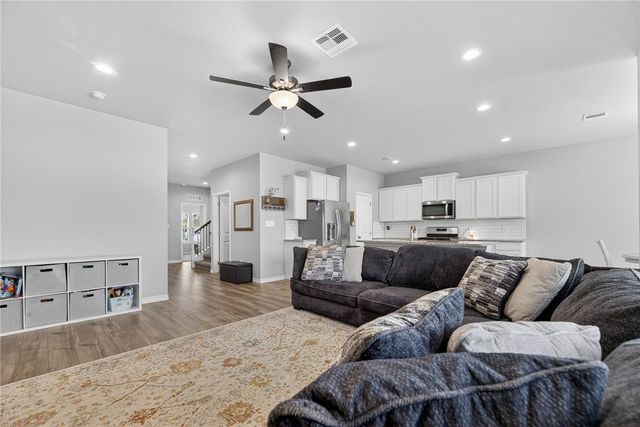 1346 Regents Park Lane, Corpus Christi, TX 78415