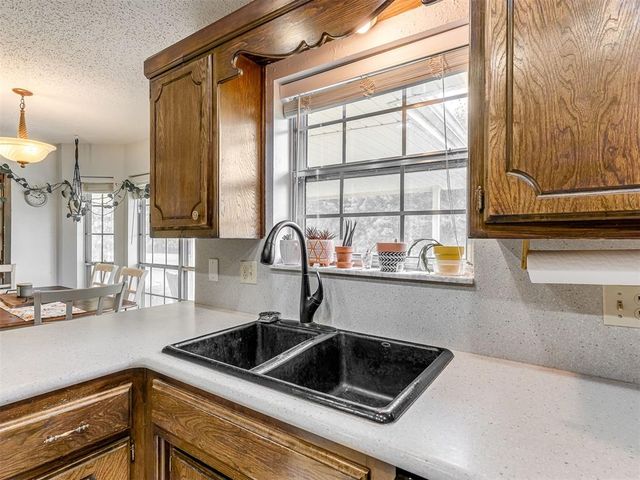1245 Sue Lane, Choctaw, OK 73020
