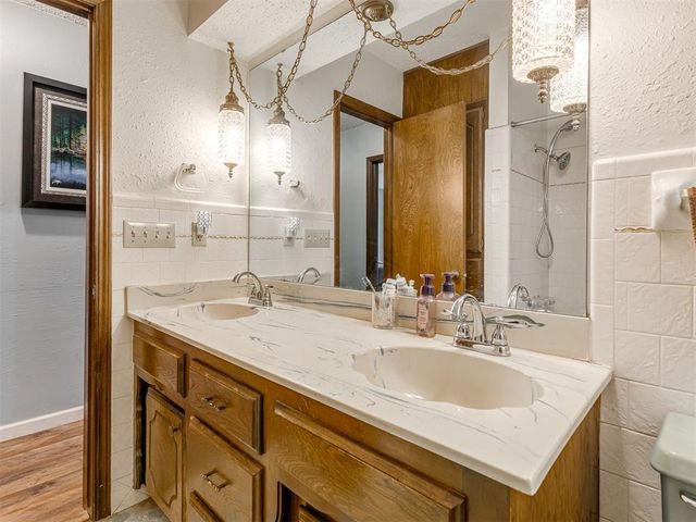 1245 Sue Lane, Choctaw, OK 73020