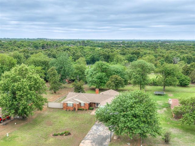 1245 Sue Lane, Choctaw, OK 73020