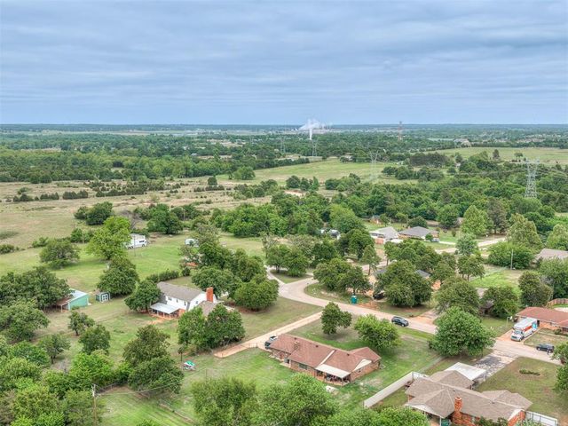 1245 Sue Lane, Choctaw, OK 73020