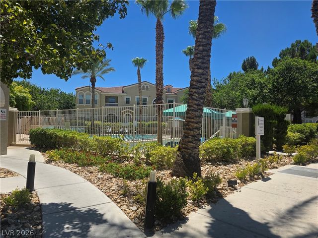 10001 Peace Way 2235, Las Vegas, NV 89147