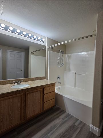 10001 Peace Way 2235, Las Vegas, NV 89147