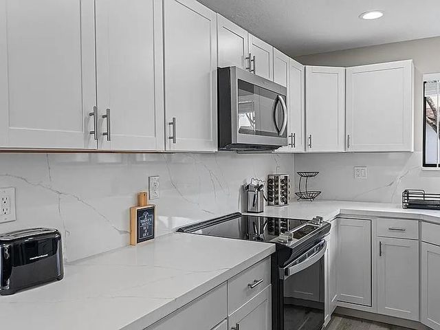 9370 SW 1st Street 106, Plantation, FL 33324