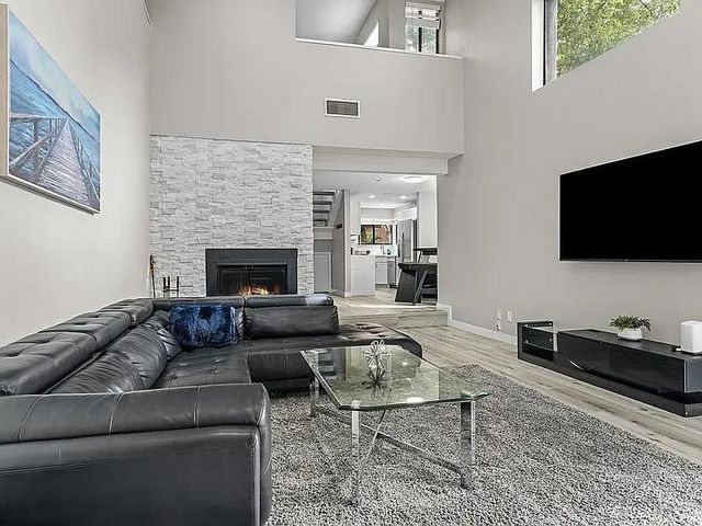 9370 SW 1st Street 106, Plantation, FL 33324