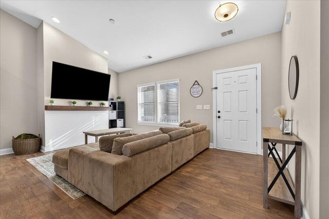 124 Lodestone Court, Moncks Corner, SC 29461