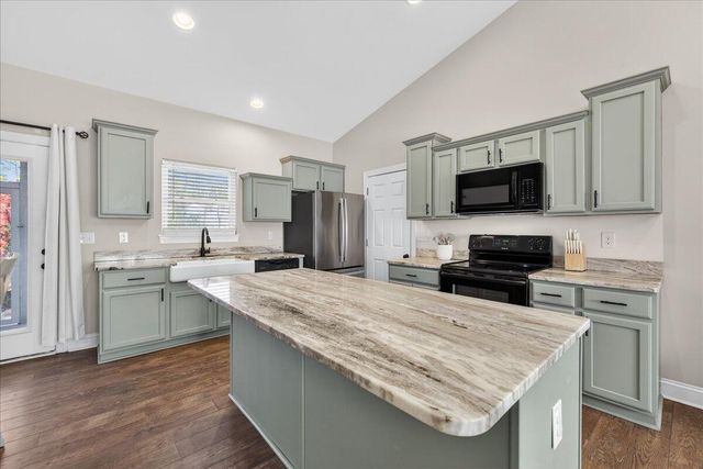 124 Lodestone Court, Moncks Corner, SC 29461