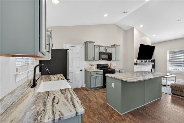 124 Lodestone Court, Moncks Corner, SC 29461