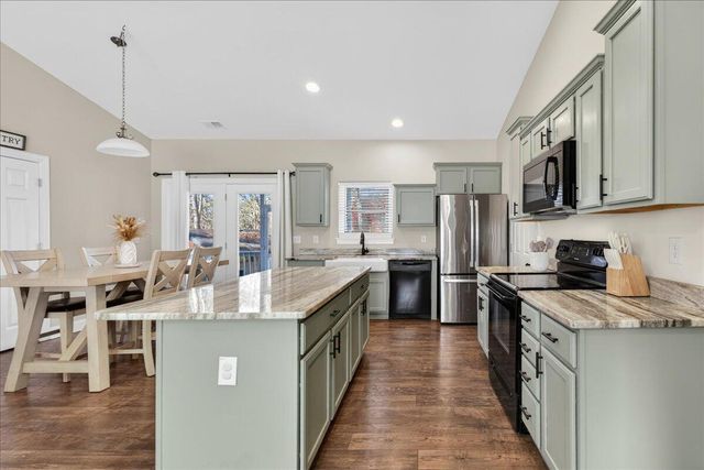 124 Lodestone Court, Moncks Corner, SC 29461