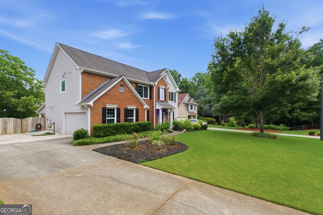 1060 Forest Creek Drive, Canton, GA 30115