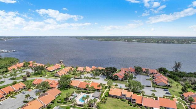 3535 SE Sandpiper Circle, Port St. Lucie, Port St Lucie, FL 34952