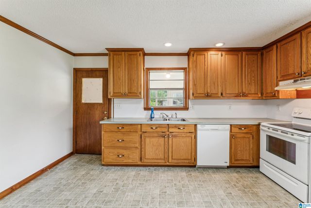 1800 COUNTY ROAD 28, Clanton, AL 35046