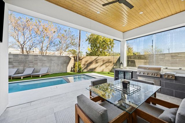 4002 Meadow Lake Lane, Houston, TX 77027