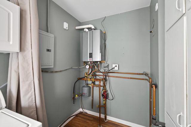 1848 Highway 96 E, White Bear Lake, MN 55110