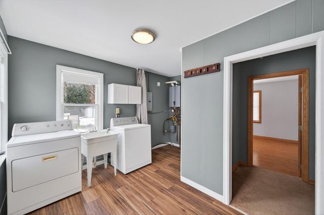 1848 Highway 96 E, White Bear Lake, MN 55110