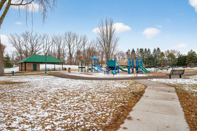 1848 Highway 96 E, White Bear Lake, MN 55110