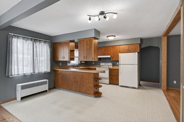 1848 Highway 96 E, White Bear Lake, MN 55110