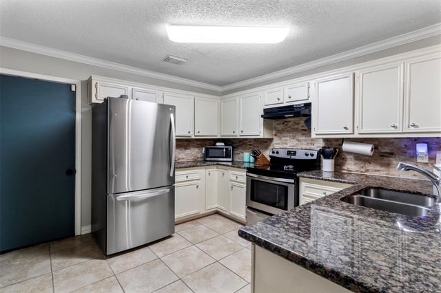 4303 Lost Lake Lane, Spring, TX 77388