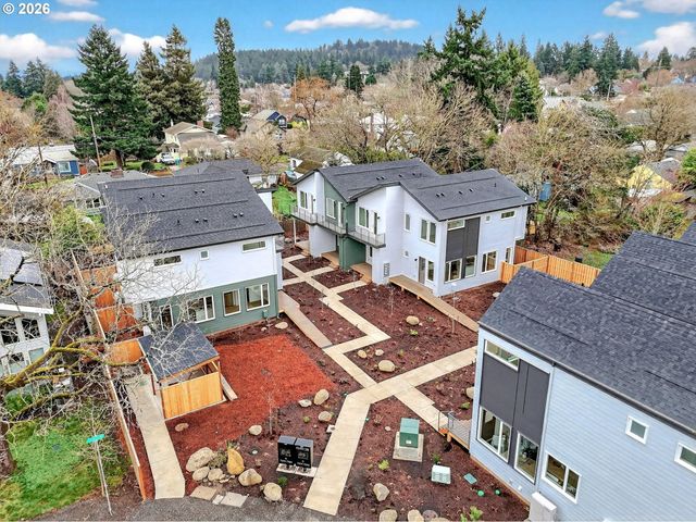 7224 Ne Going St, Portland, OR 97218