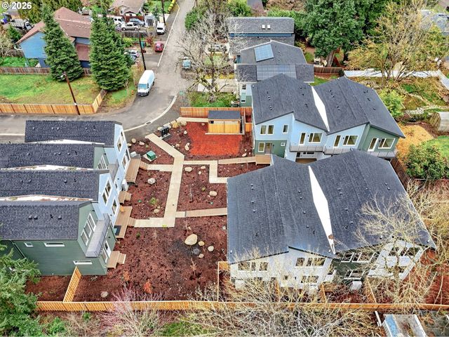 7224 Ne Going St, Portland, OR 97218