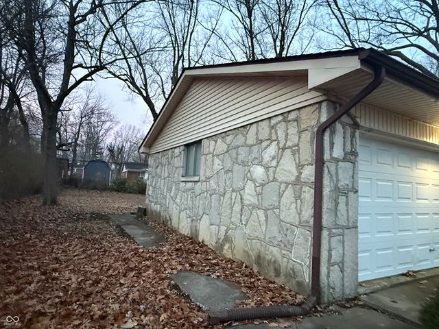 7045 Buick Drive, Indianapolis, IN 46214