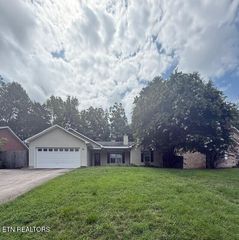 2312 Sunnywood Lane, Knoxville, TN 37912