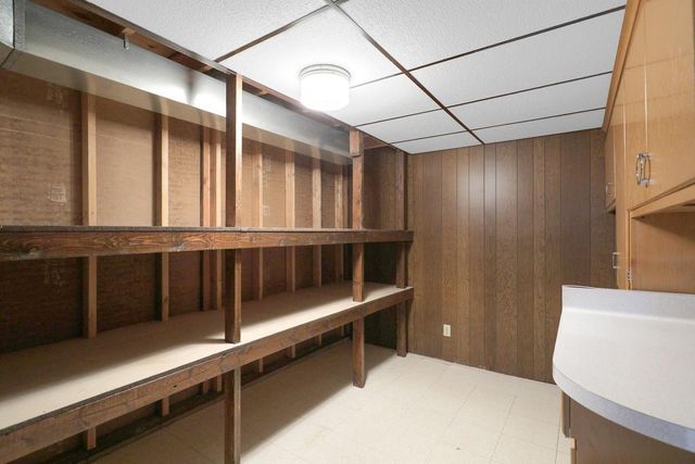 7042 Ewing Avenue N, Brooklyn Center, MN 55429