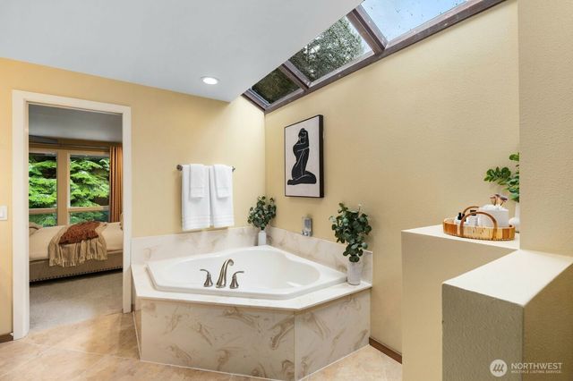 22720 NE 46th Street, Redmond, WA 98053