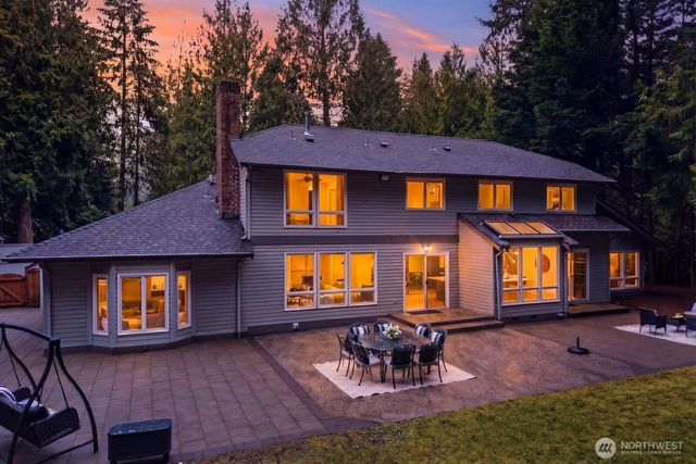 22720 NE 46th Street, Redmond, WA 98053