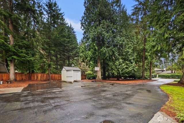 22720 NE 46th Street, Redmond, WA 98053