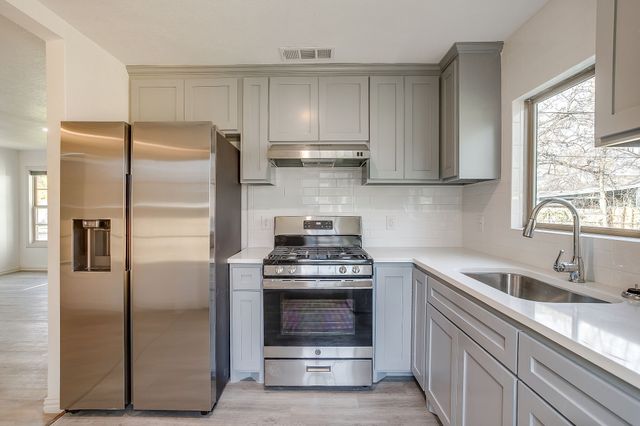 4912 Almena Road, River Oaks, TX 76114