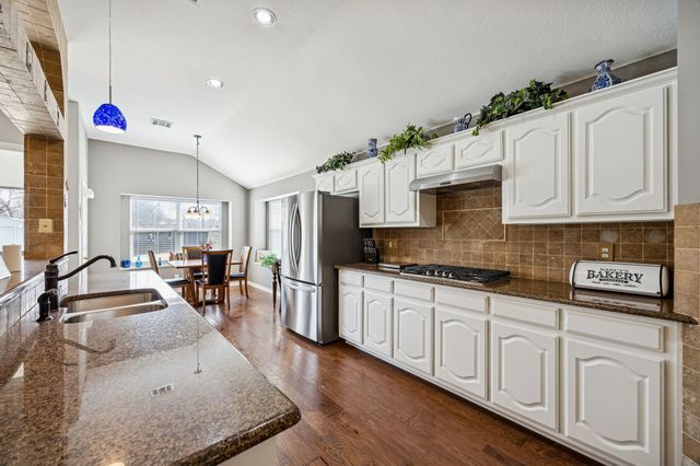 2790 Beacon Hill Drive, Rockwall, TX 75087