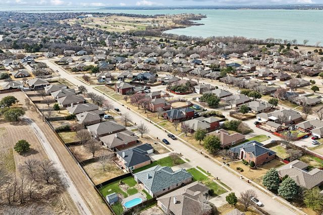 2790 Beacon Hill Drive, Rockwall, TX 75087