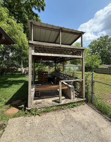 3437 Wallace Avenue, Steger, IL 60475