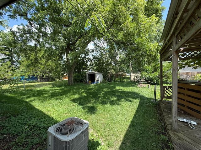 3437 Wallace Avenue, Steger, IL 60475