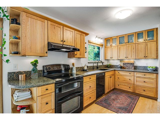 1010 Hartford Dr, Boulder, CO 80305