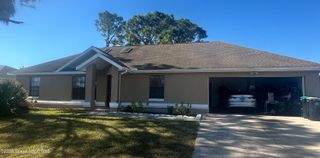 813 Seven Gables Circle SE, Palm Bay, FL 32909