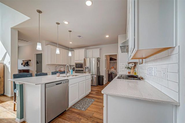 2805 Vanilla Sky Lane, La Marque, TX 77568
