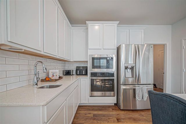 2805 Vanilla Sky Lane, La Marque, TX 77568