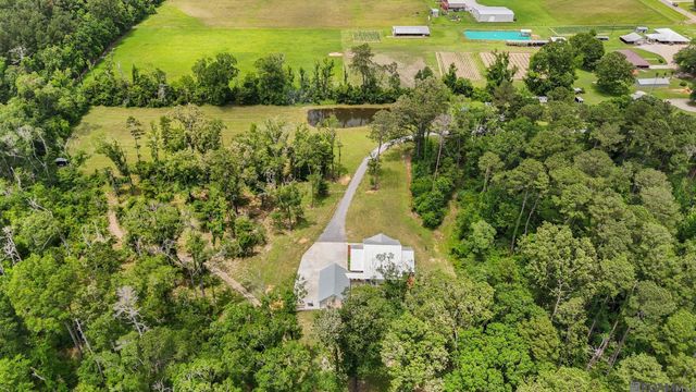 19397 La Hwy 42, Livingston, LA 70754