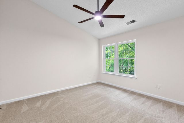 8032 Shadow Oak Drive, North Charleston, SC 29406