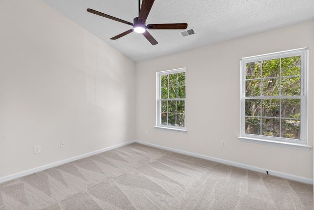 8032 Shadow Oak Drive, North Charleston, SC 29406