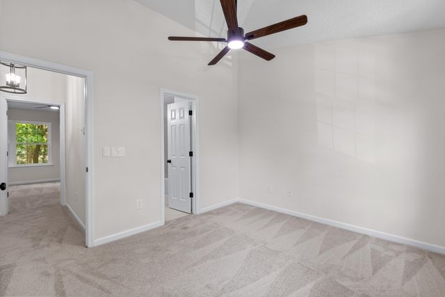 8032 Shadow Oak Drive, North Charleston, SC 29406