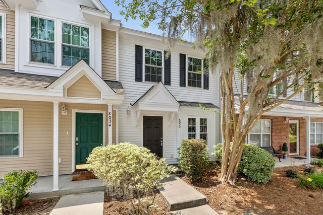 8032 Shadow Oak Drive, North Charleston, SC 29406